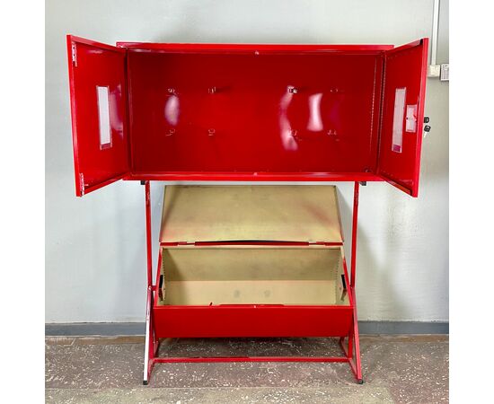 Стенд пожарный закрытого типа с перекидным ящиком для песка (0,12куб), фото 2